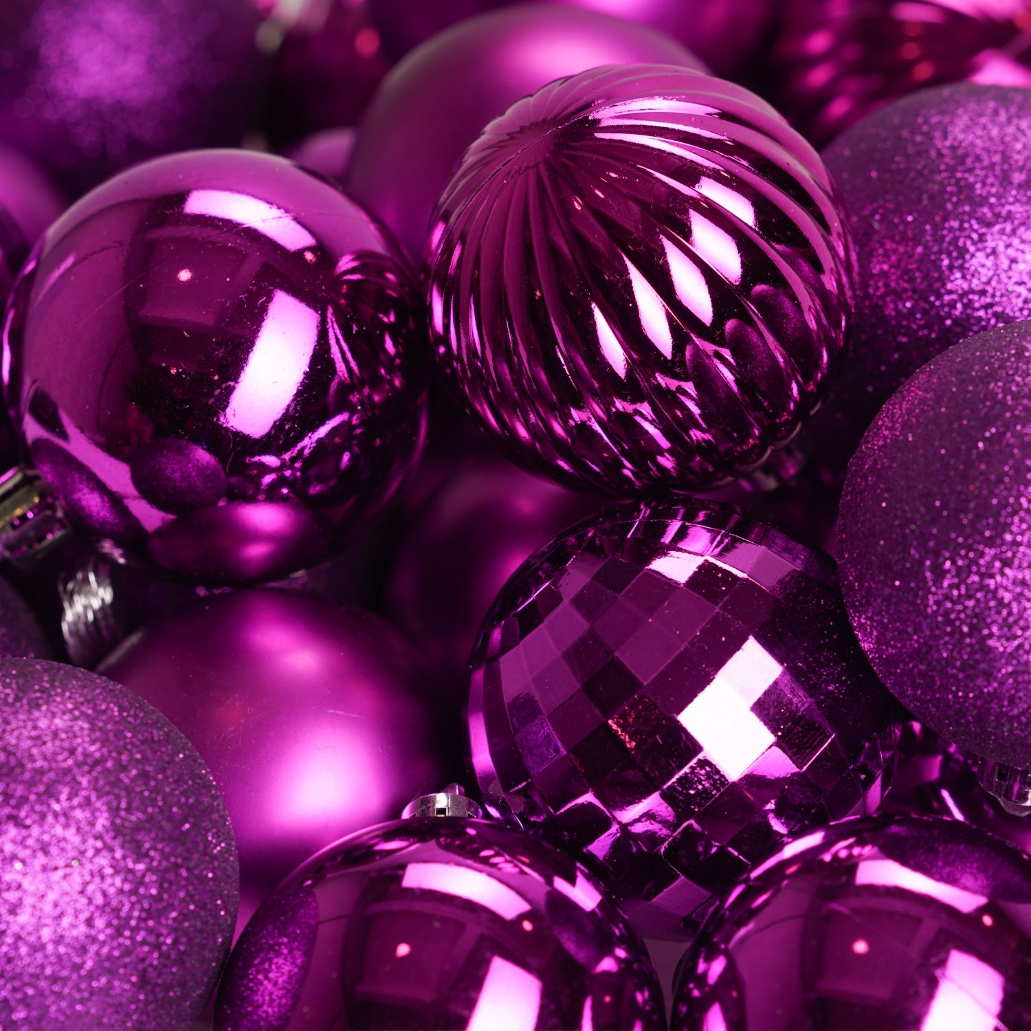 34 Piece Premium Christmas Baubles – 6cm Ornaments